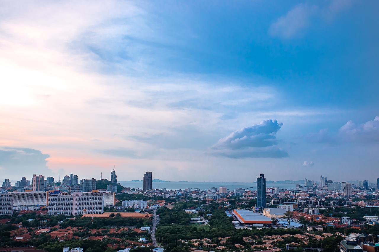 Dusit Grand Condo View Джомтьен Экстерьер фото